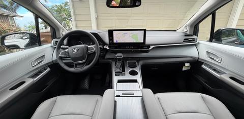 Toyota Sienna 2025