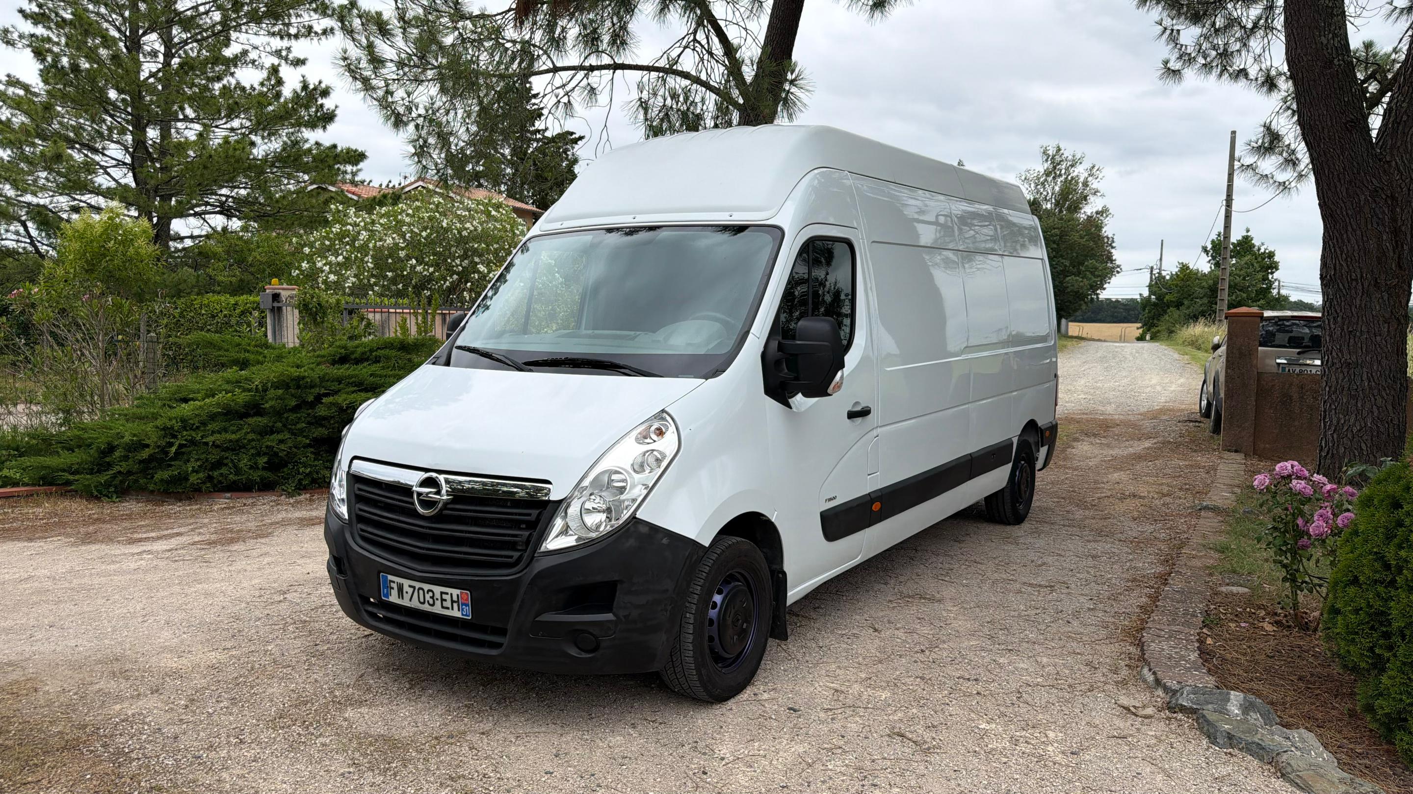 Opel MOVANO 2017 à Lapeyrouse-Fossat