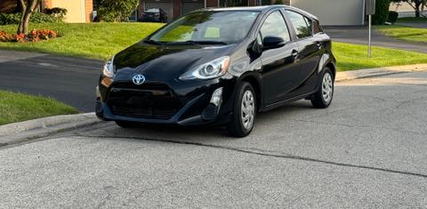 Toyota Prius c 2016
