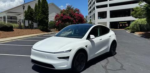 Tesla Model Y 2026
