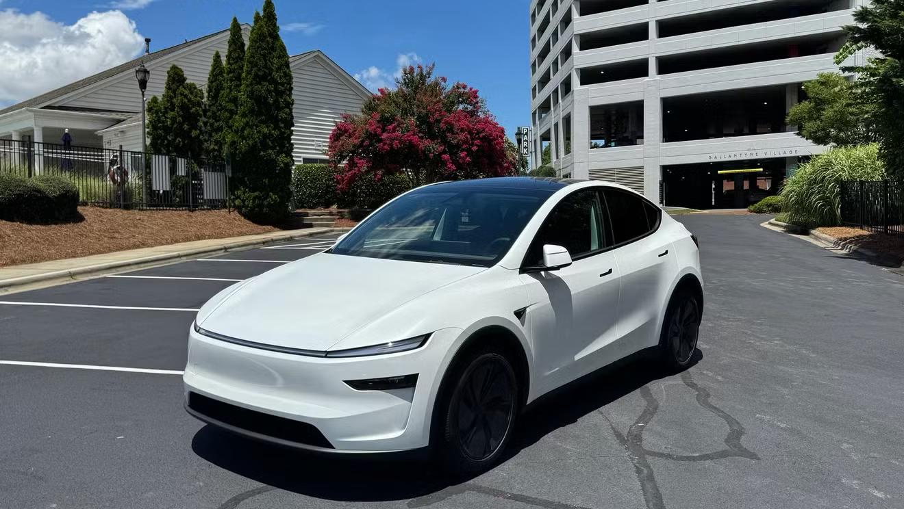 Tesla Model Y 2026 in Baton Rouge, LA