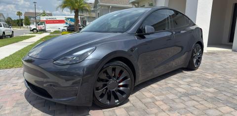 Tesla Model Y 2024