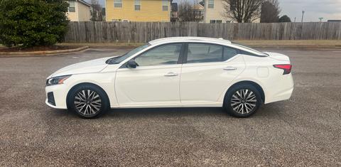 Nissan Altima 2025