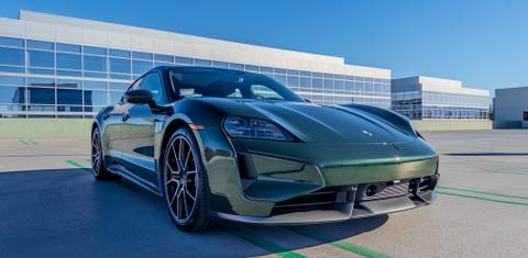 Porsche Taycan 2025