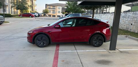 Tesla Model Y 2026
