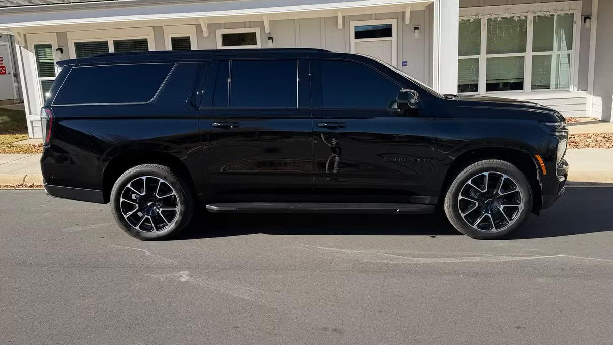 Chevrolet Suburban 2026 in Charlotte, NC