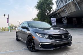 Honda Civic 2021 in Montréal