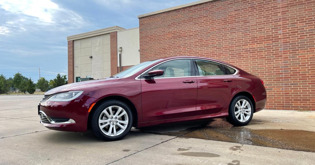 Chrysler 200 2016 rental in Olathe, KS by Next Level Car Rentals .. Turo