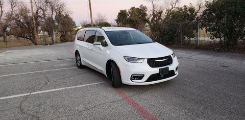 Chrysler Pacifica 2022