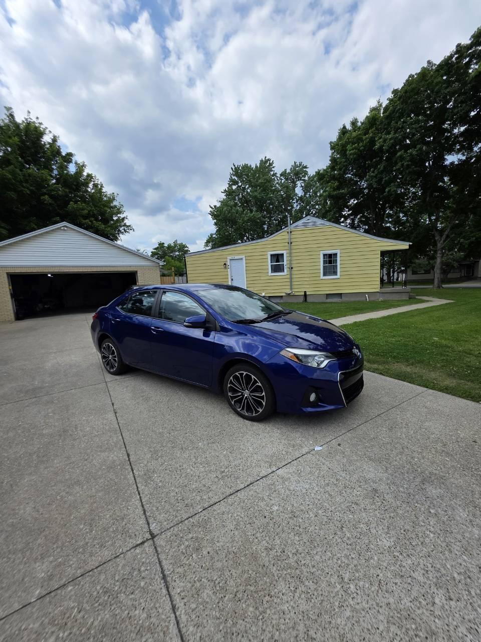 Toyota Corolla 2014 in Louisville, KY