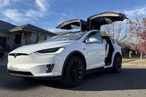 Tesla MODEL X 2020 in Beaumont Hills