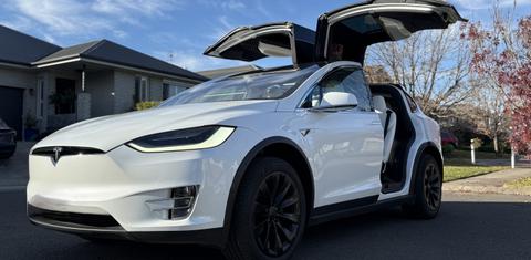 Tesla MODEL X 2020
