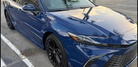 Toyota Camry Hybrid 2026