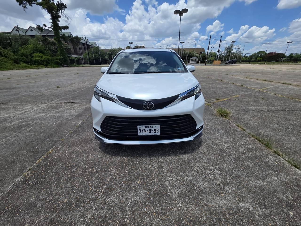Toyota Sienna 2026 in Houston, TX