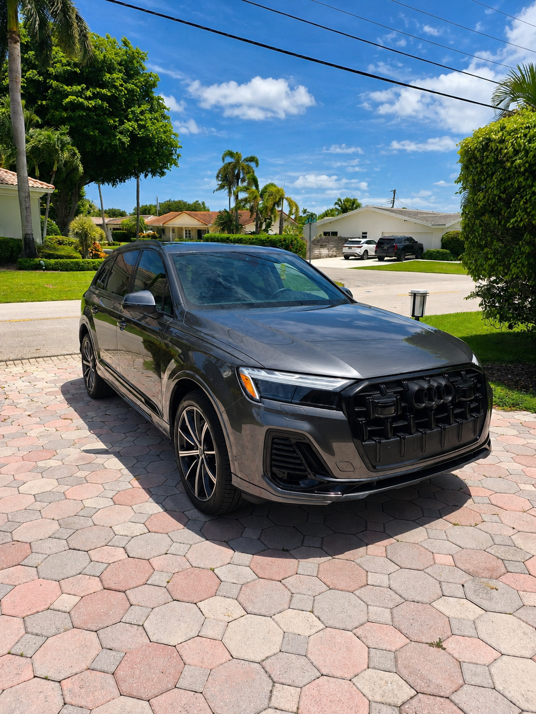 Audi Q7 2025 in Lighthouse Point, FL