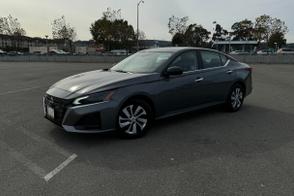 Nissan Altima car