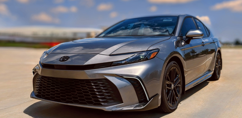Toyota Camry Hybrid 2025