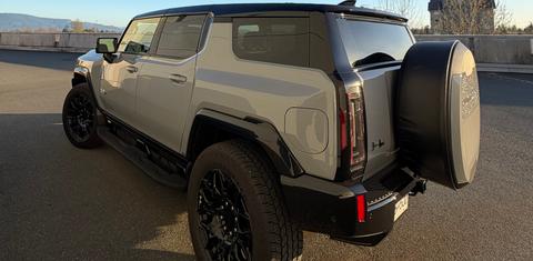 GMC HUMMER EV SUV 2024