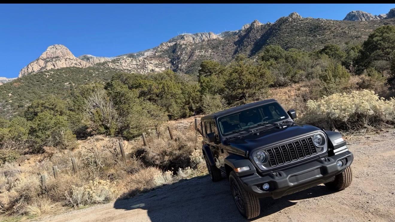 Jeep Wrangler 2025 in 