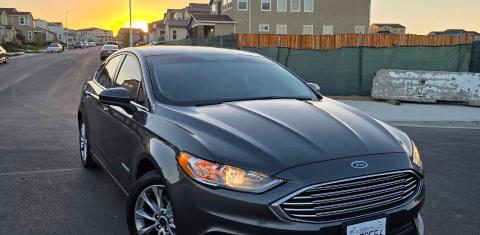 Ford Fusion Hybrid 2017