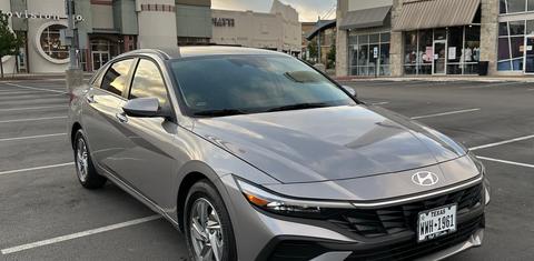 Hyundai Elantra 2025