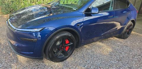 Tesla Model Y 2026