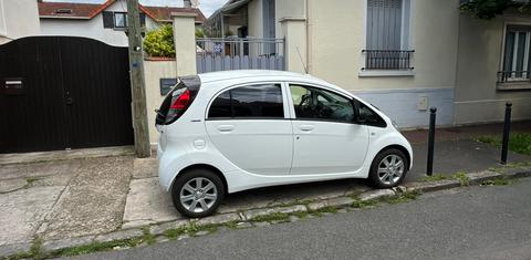 Peugeot ION 2016