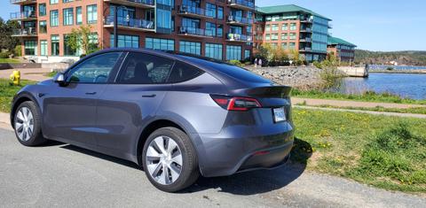 Tesla Model Y 2023