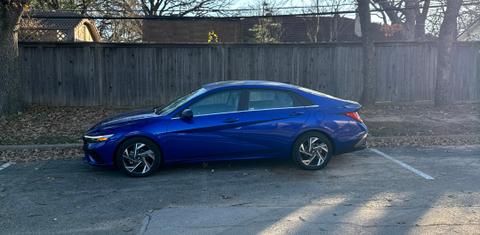 Hyundai Elantra 2024