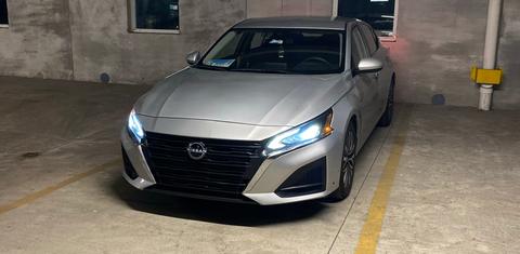 Nissan Altima 2023