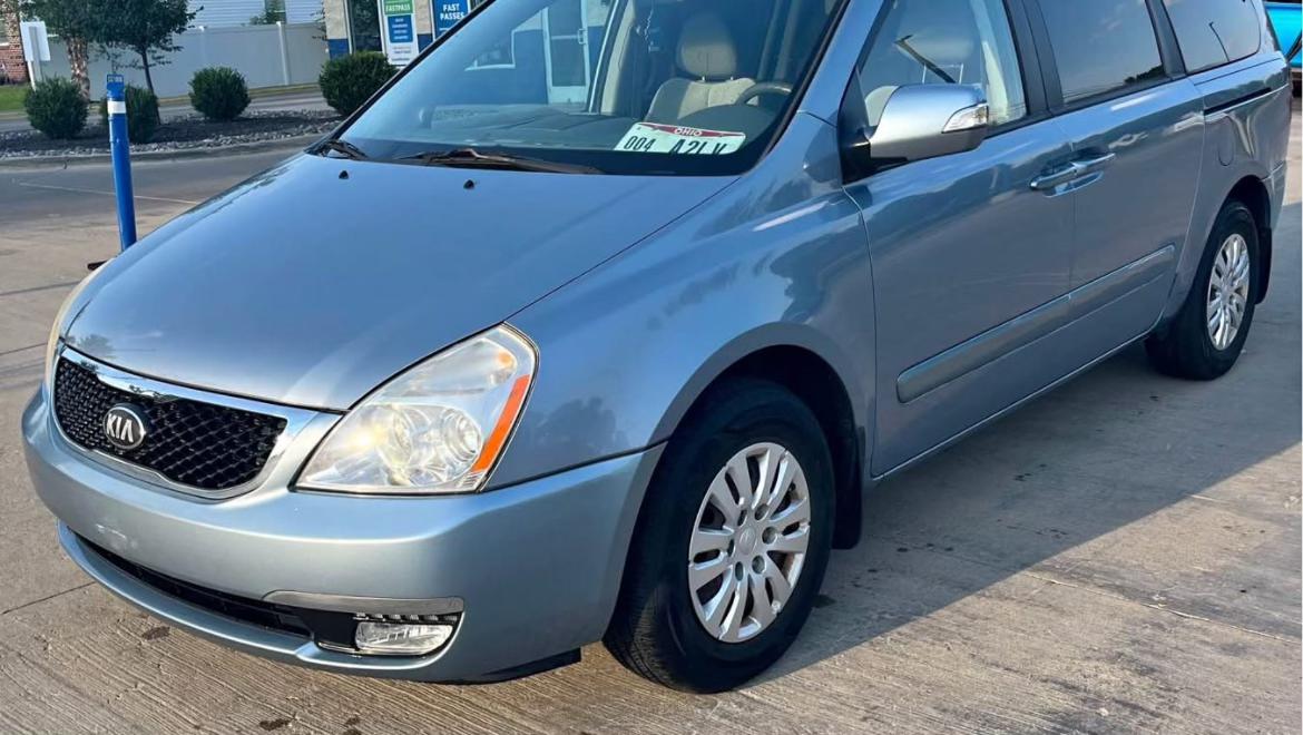 Kia Sedona 2014 in Columbus, OH