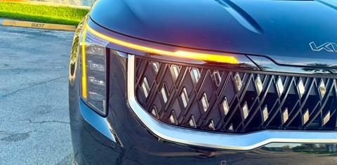 Kia Carnival Hybrid 2025