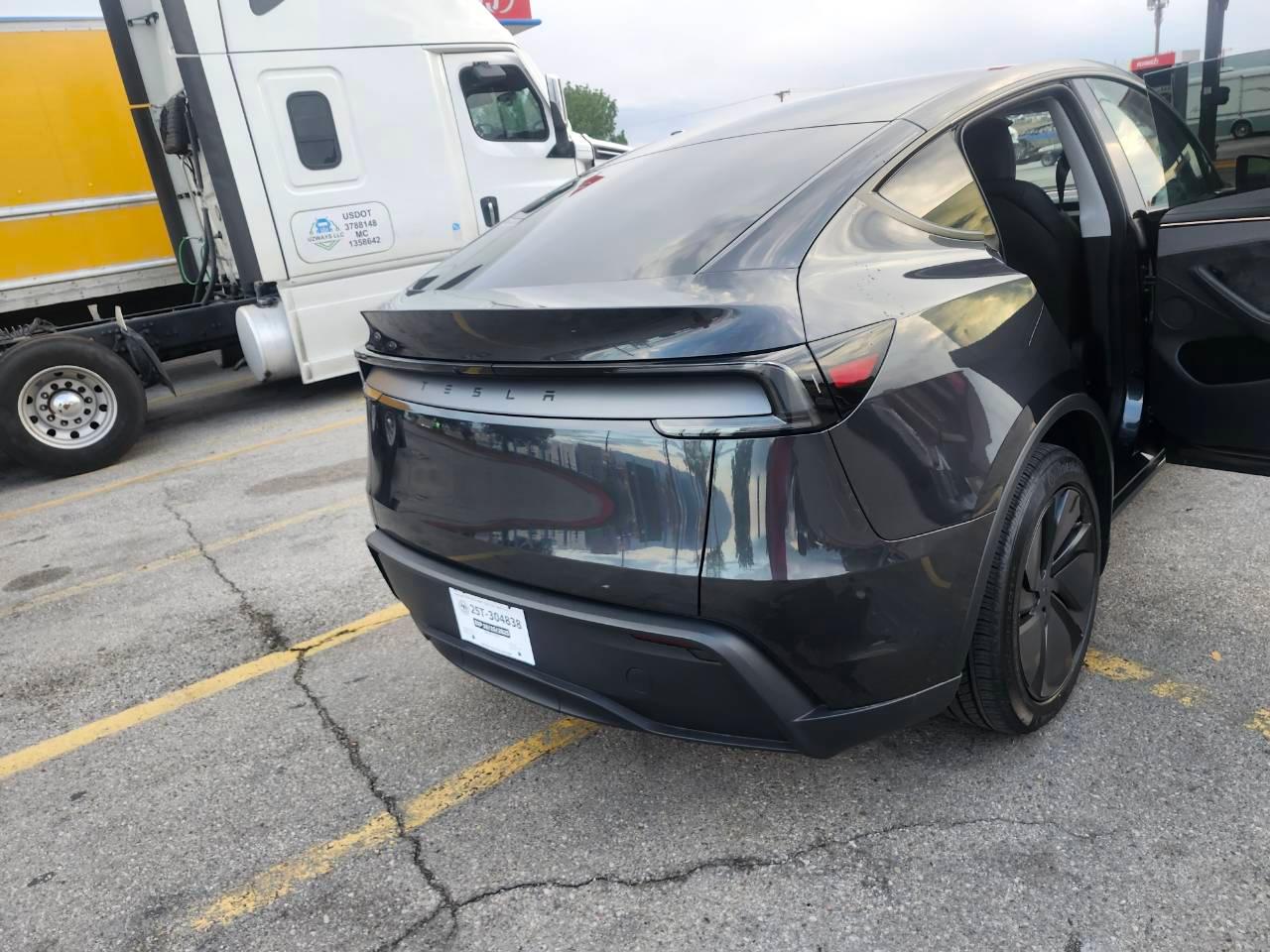Tesla Model Y 2026 in Albuquerque, NM