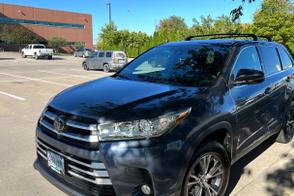 Toyota Highlander car