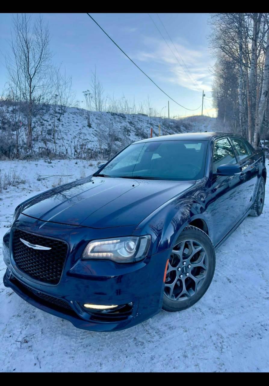 Chrysler 300 2017 in 
