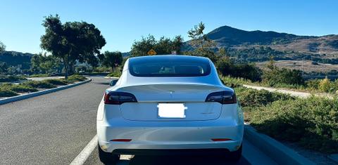 Tesla Model 3 2022