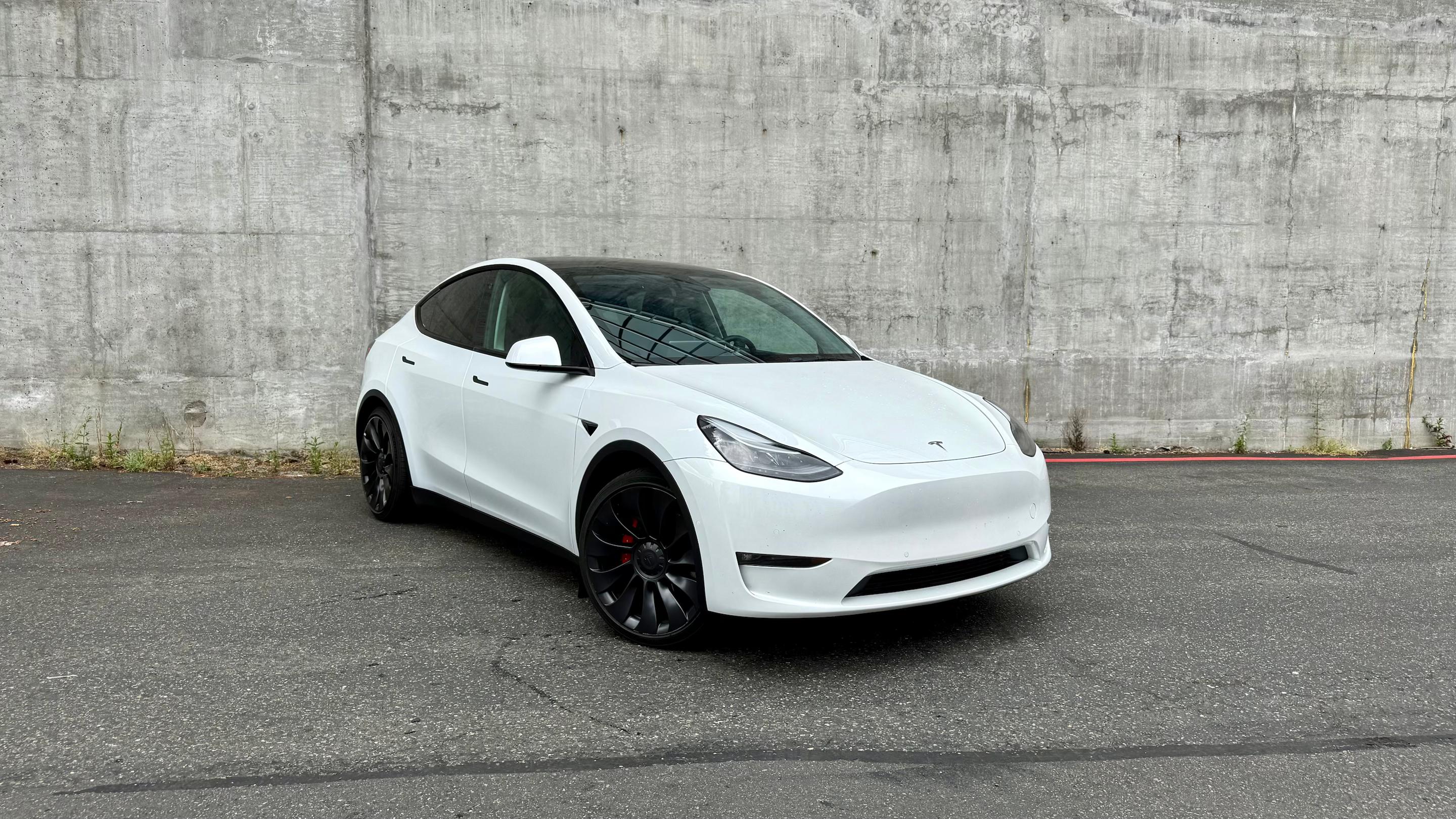 Tesla Model Y 2022 in Bellevue, WA