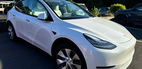 Tesla Model Y 2022