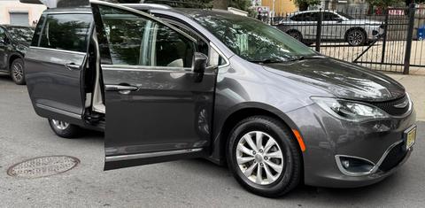 Chrysler Pacifica 2018