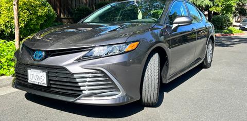 Toyota Camry Hybrid 2023