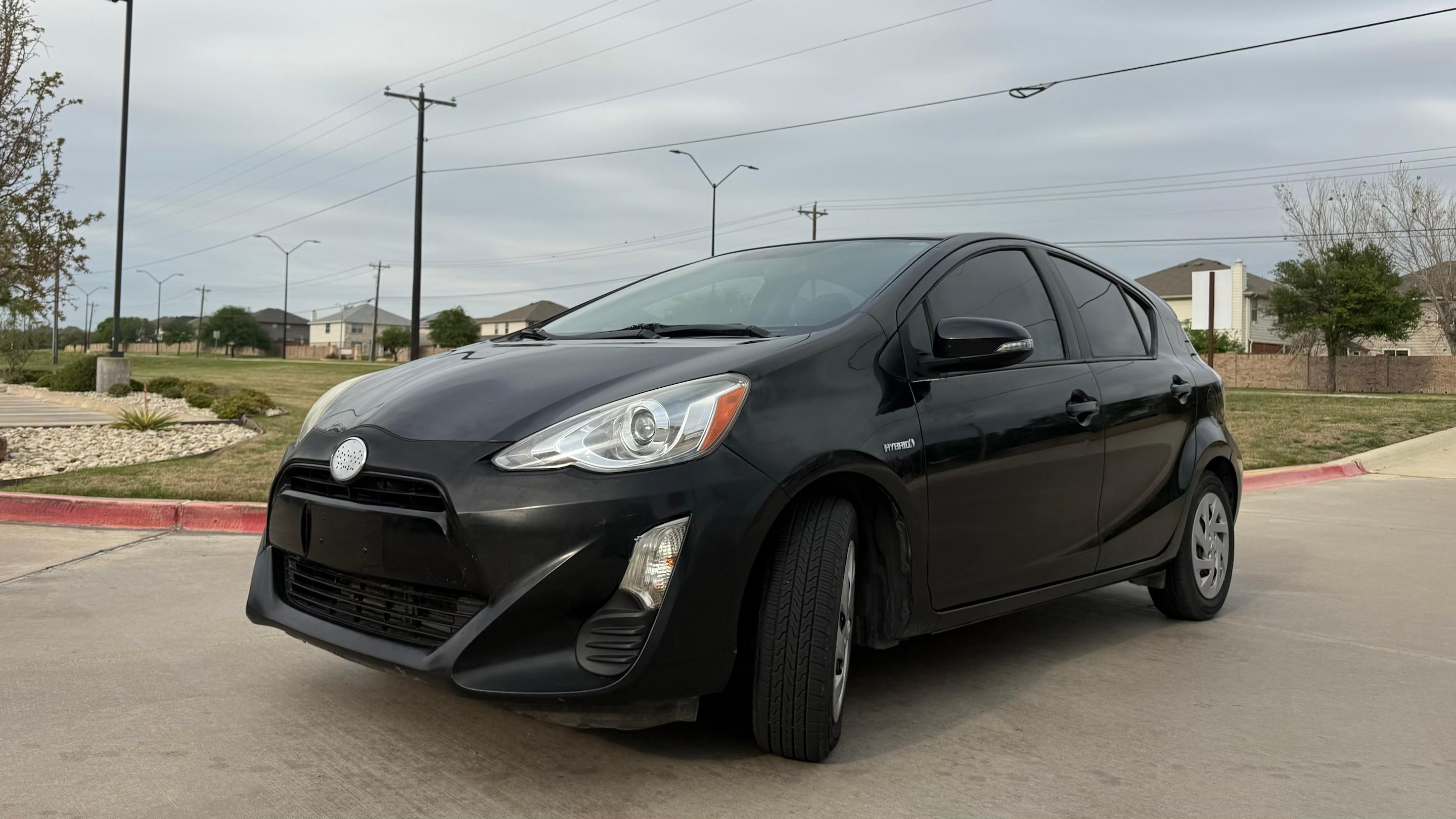 Toyota Prius c 2016 in 