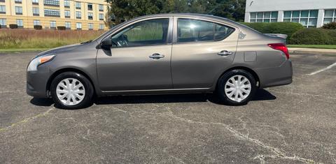Nissan Versa 2016
