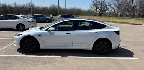 Tesla Model 3 2025