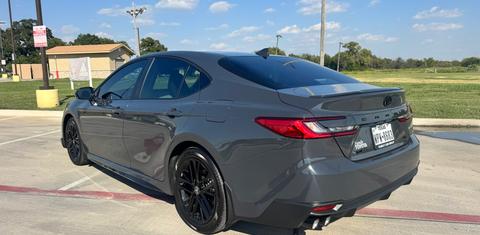 Toyota Camry Hybrid 2026