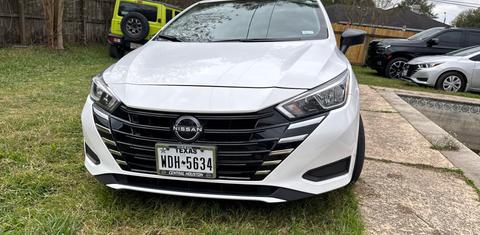 Nissan Versa 2024
