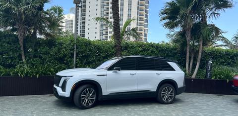 Cadillac VISTIQ 2027