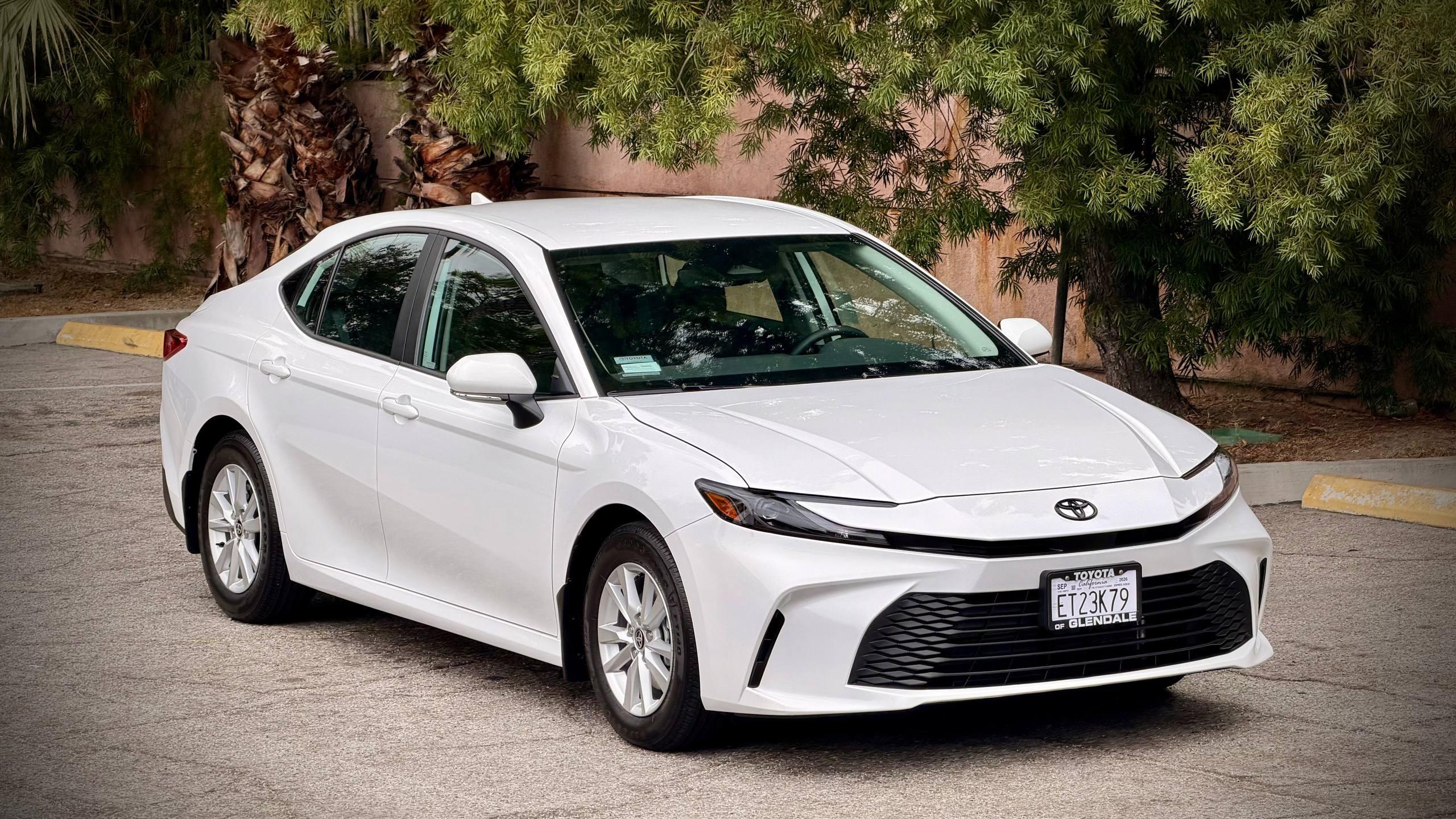 Toyota Camry Hybrid 2026 in Los Angeles, CA