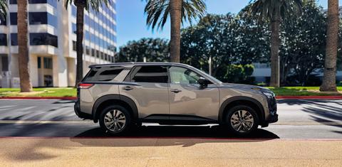 Nissan Pathfinder 2025