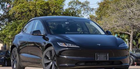 Tesla Model 3 2024