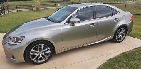 Lexus IS 2019